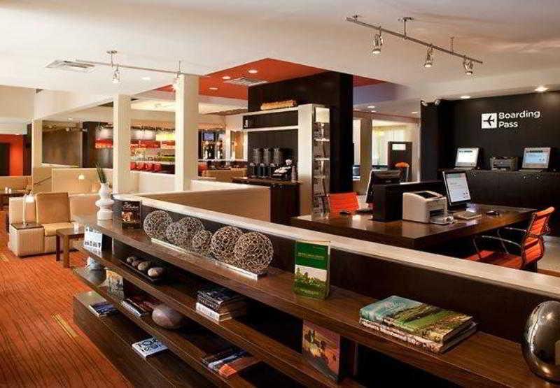 Courtyard By Marriott Orlando Airport Hotel Ngoại thất bức ảnh