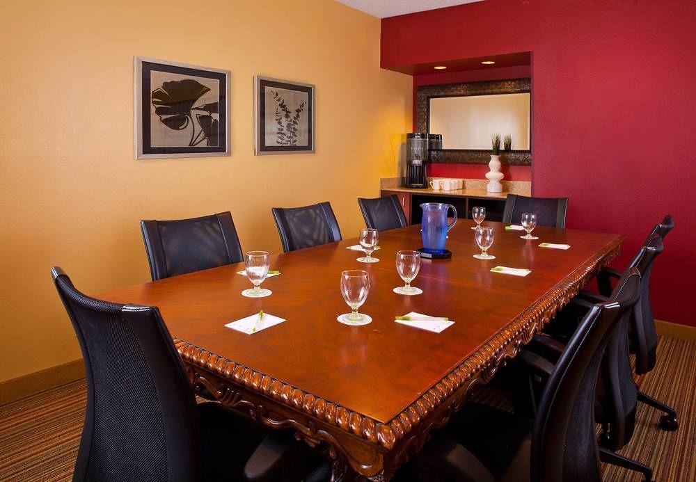 Courtyard By Marriott Orlando Airport Hotel Ngoại thất bức ảnh