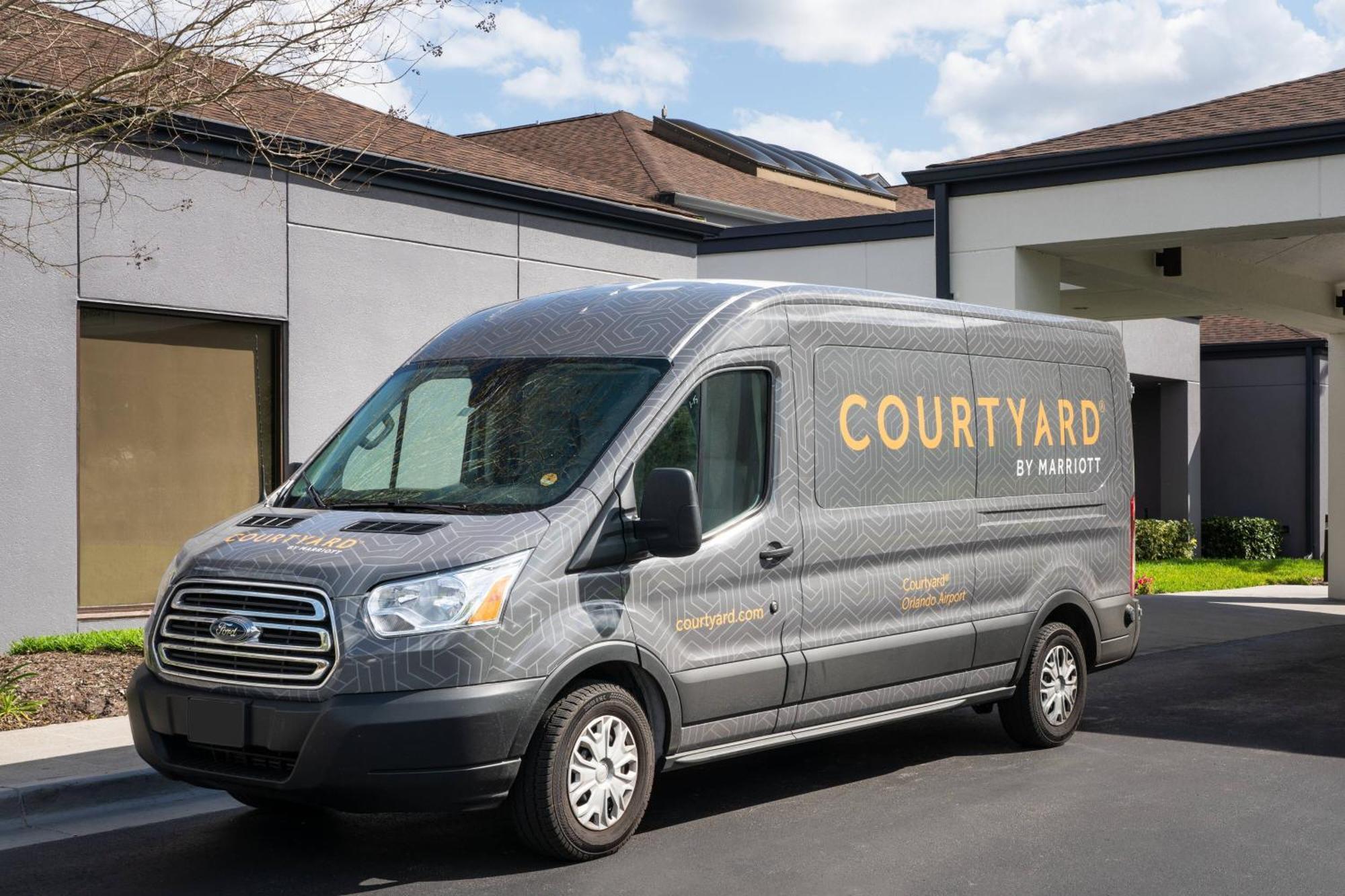Courtyard By Marriott Orlando Airport Hotel Ngoại thất bức ảnh