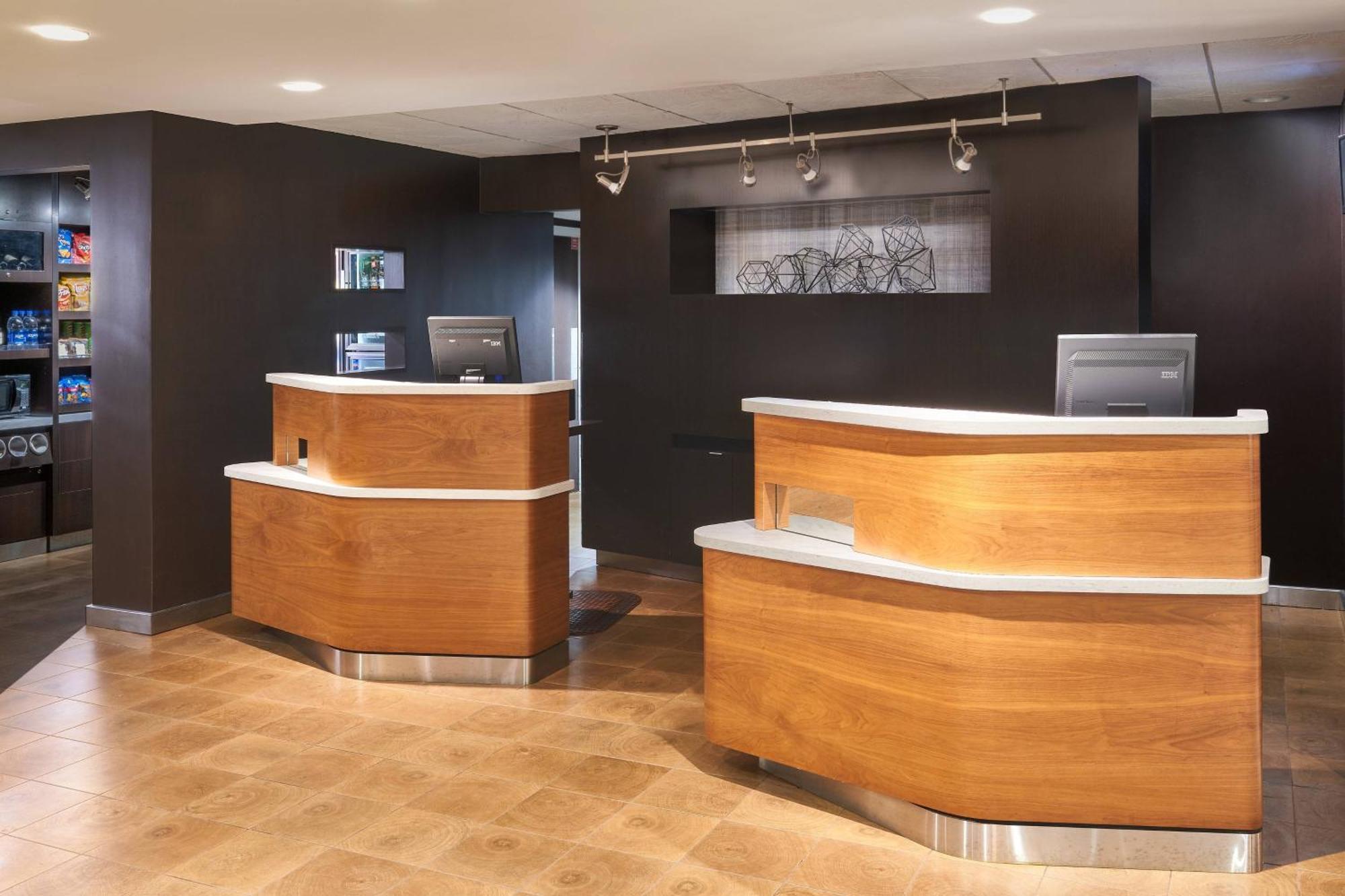 Courtyard By Marriott Orlando Airport Hotel Ngoại thất bức ảnh