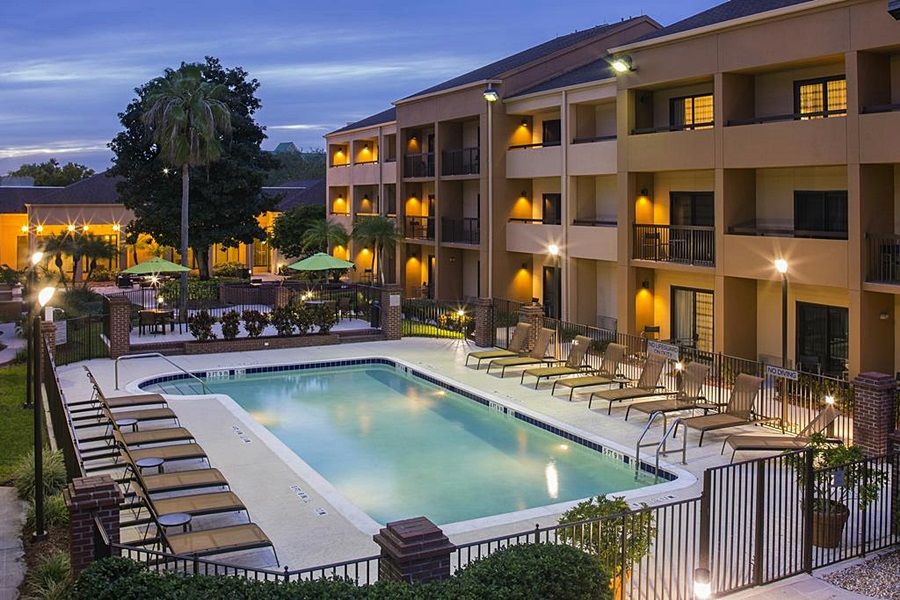 Courtyard By Marriott Orlando Airport Hotel Ngoại thất bức ảnh